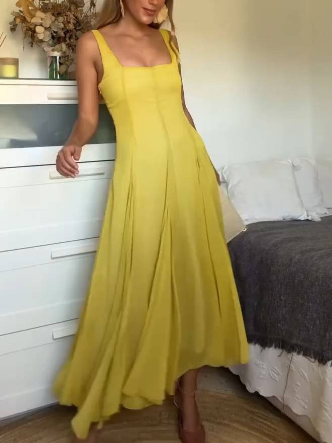 Maïlys – Robe Maxi à Col Carré