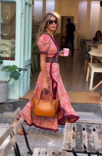Aglaé – Robe maxi asymétrique avec manches volumineuses