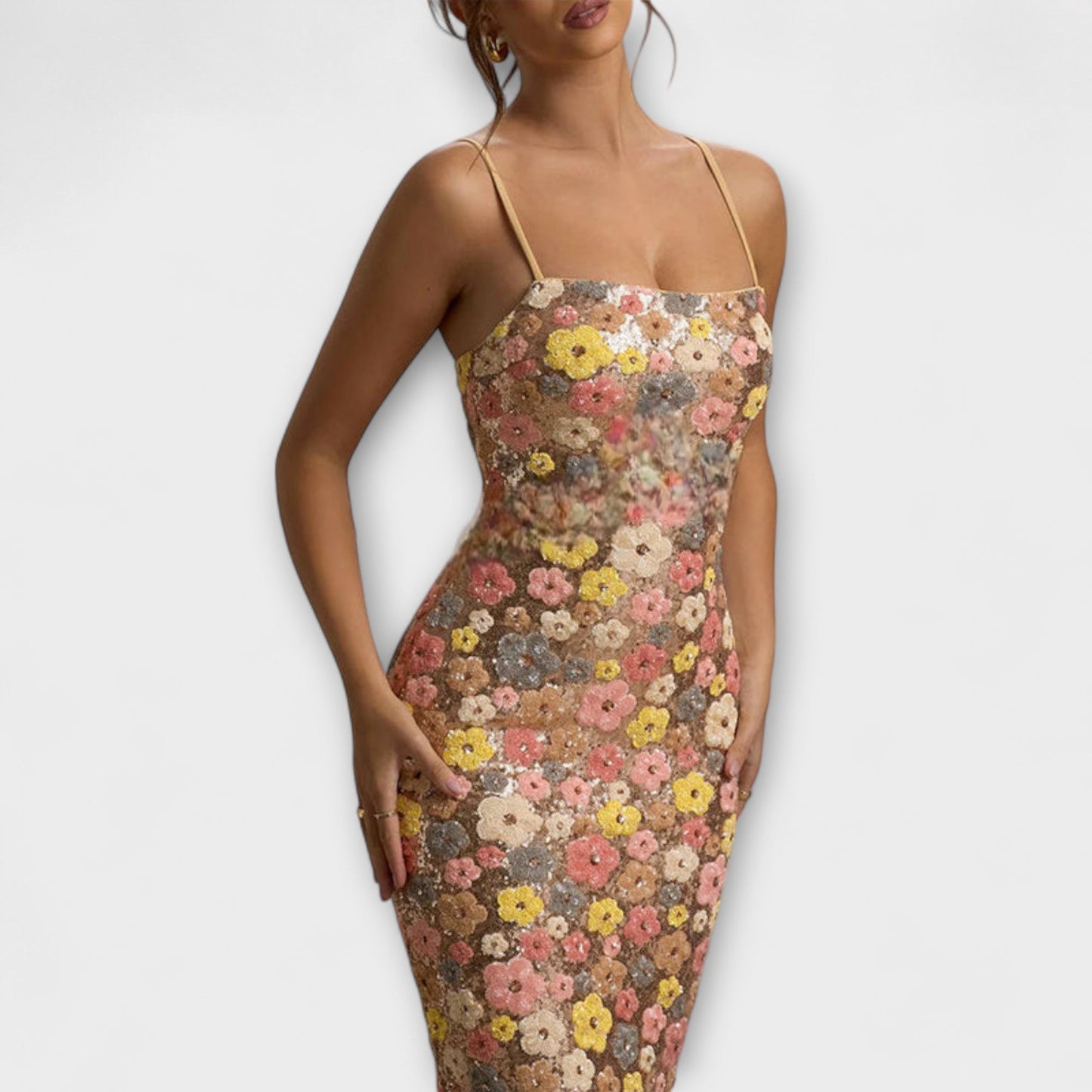 Jeanne – Robe maxi ornée de sequins floraux