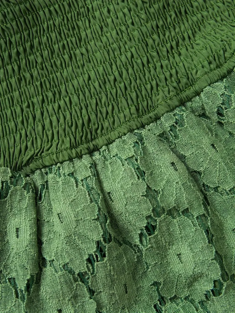 Thaïna – Élégante combinaison ornée de dentelle délicate