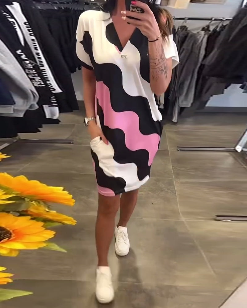 Gwendoline - Robe à motifs avec col en V