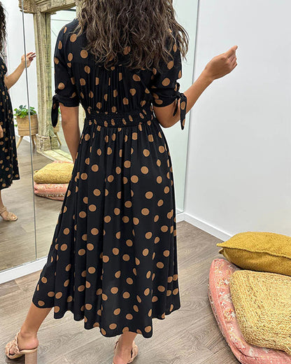 Clemencia – Élégante robe à pois