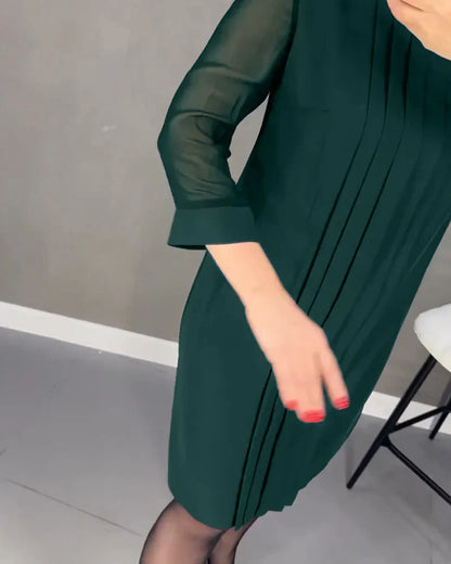 Séraphine – Élégante Robe Plissée Polyvalente