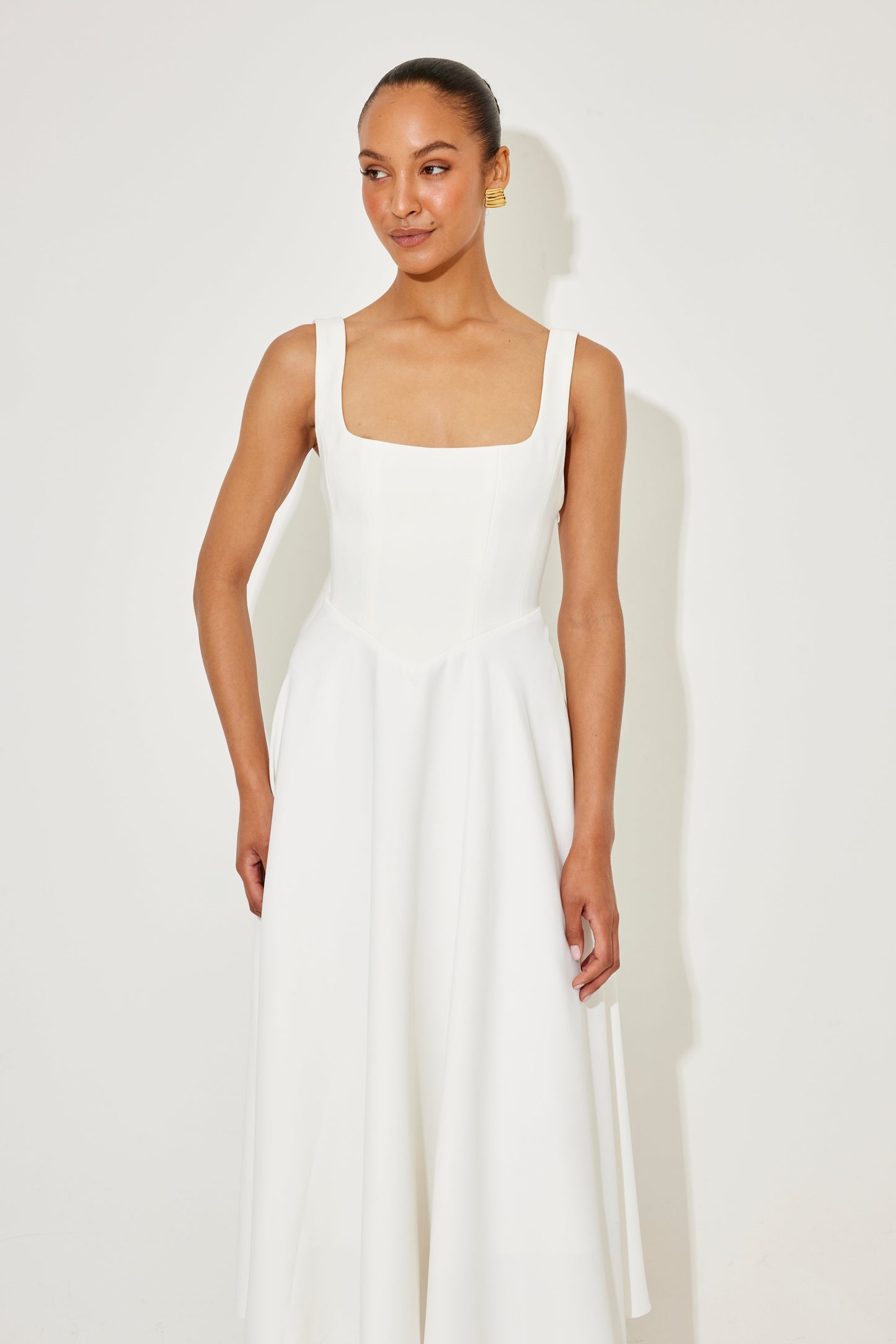 Amélie – Élégante robe midi fluide
