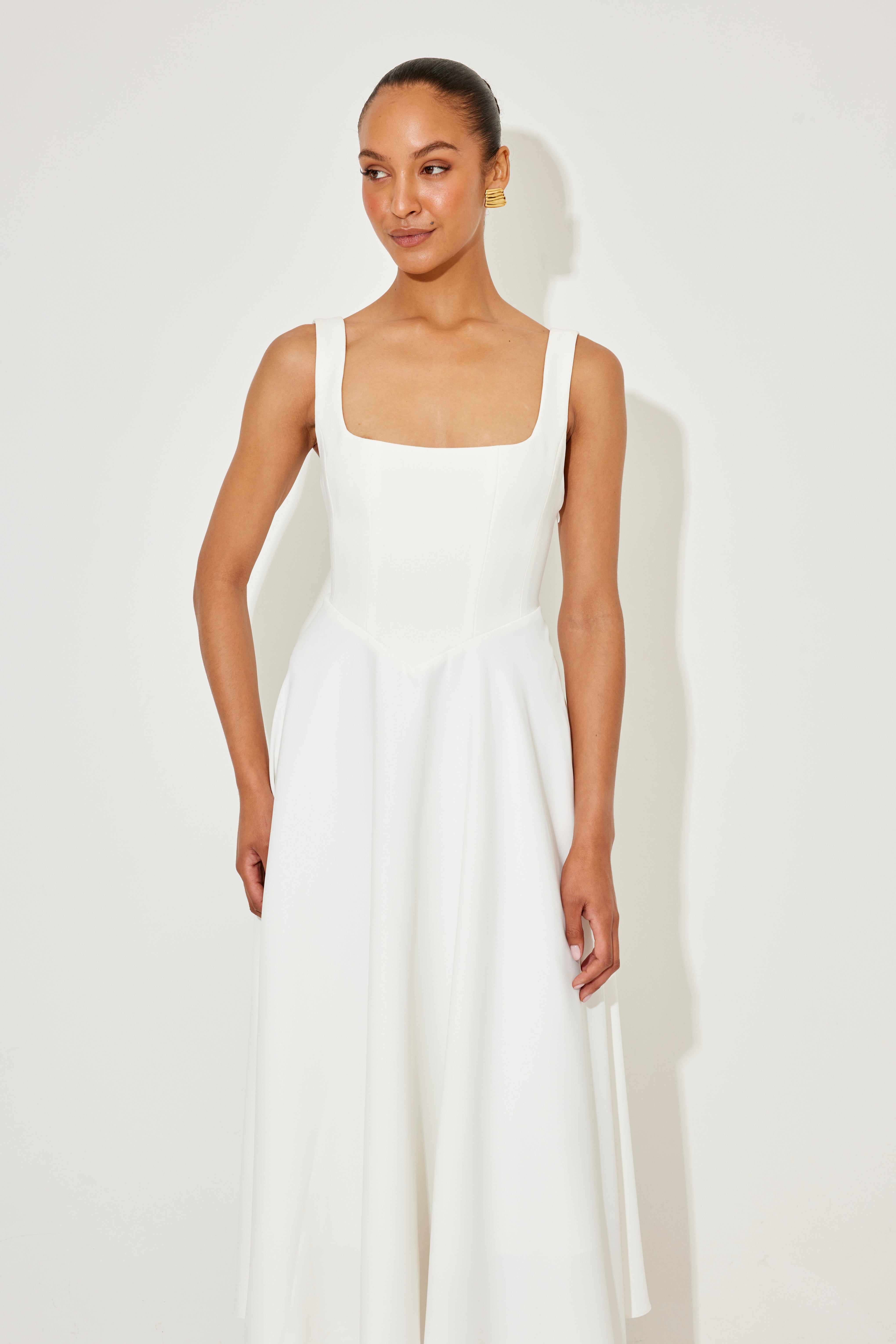 Amélie – Élégante robe midi fluide