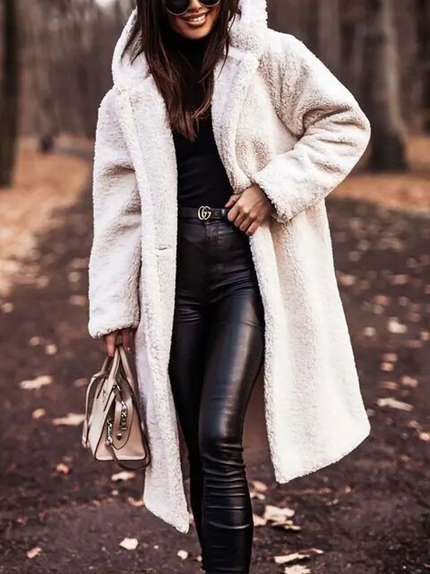 Astrid - Chic Wool Hooded Coat