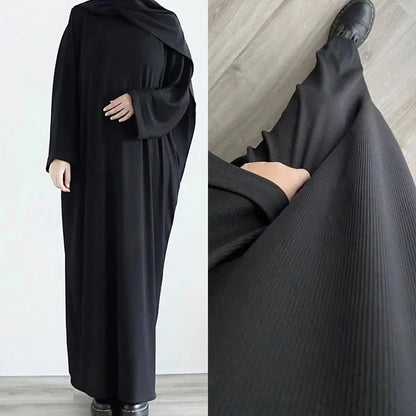 Ariane - Élégante Abaya Tricotée avec Ceinture et Poches Latérales