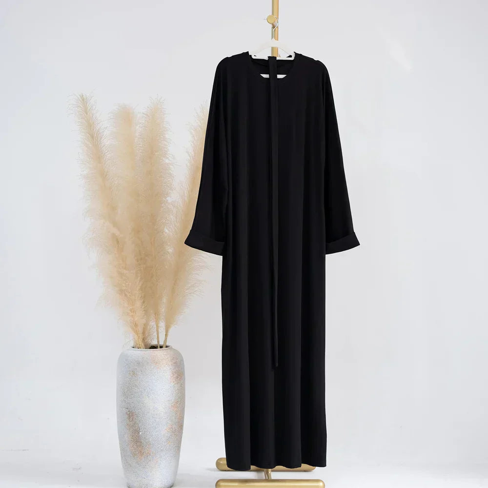 Ariane - Élégante Abaya Tricotée avec Ceinture et Poches Latérales
