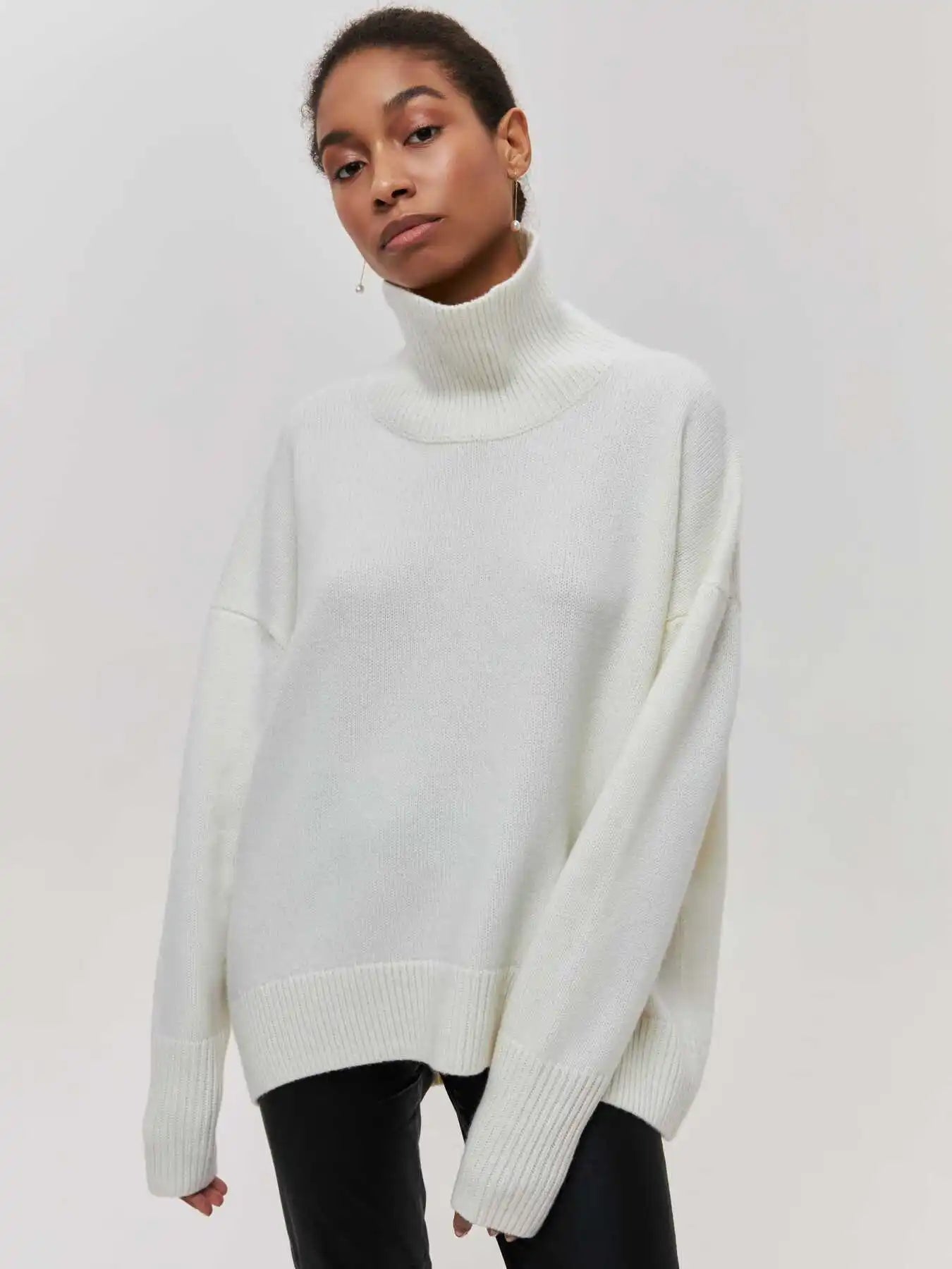 Lara - Pull Oversize à Col Roulé Élégant
