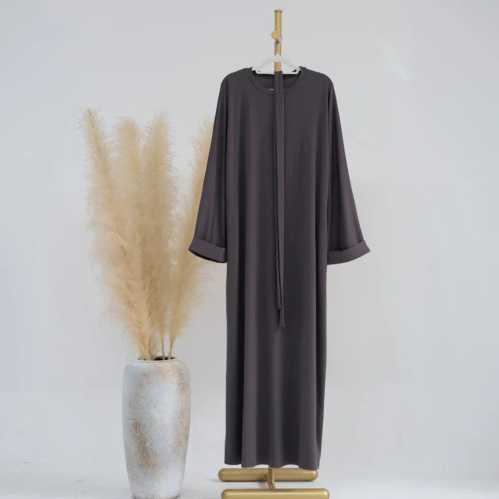 Ariane - Élégante Abaya Tricotée avec Ceinture et Poches Latérales
