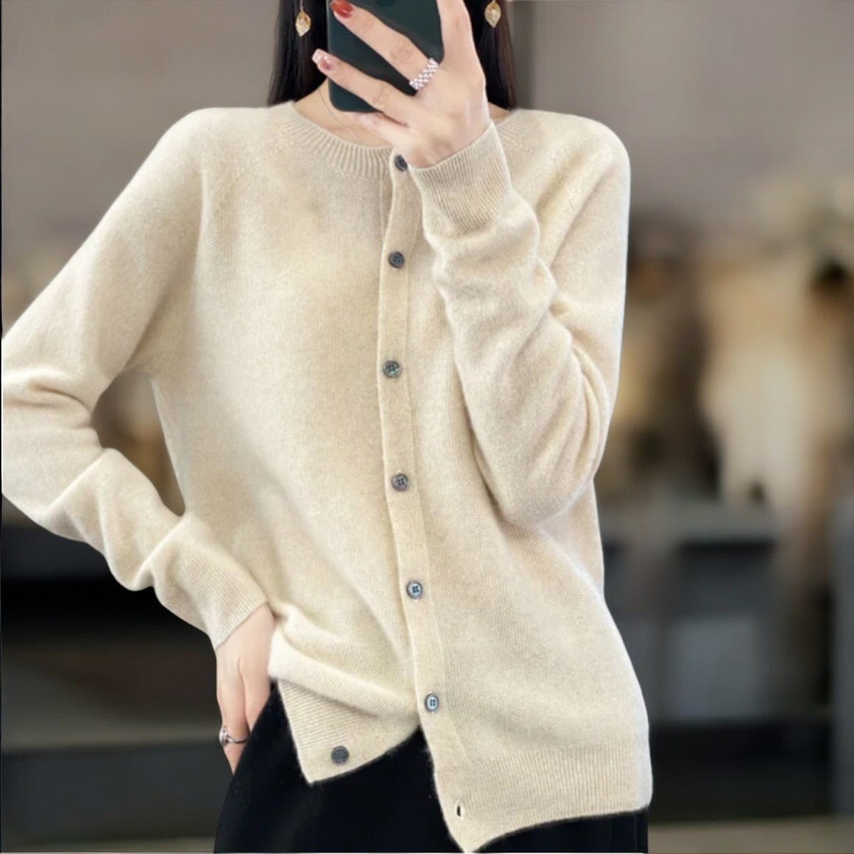 Sofia - Cardigan en laine artisanal et chaleureux