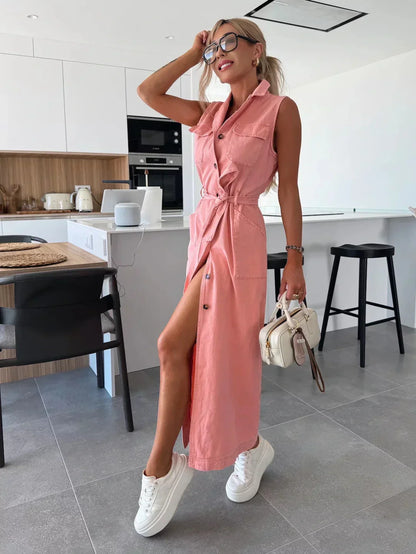 Doriane – Longue robe en denim avec accents de boutons