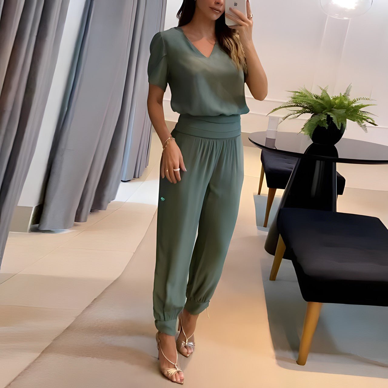 Laurentine – Élégant Ensemble Chemisier et Pantalon