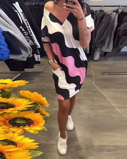 Gwendoline - Robe à motifs avec col en V