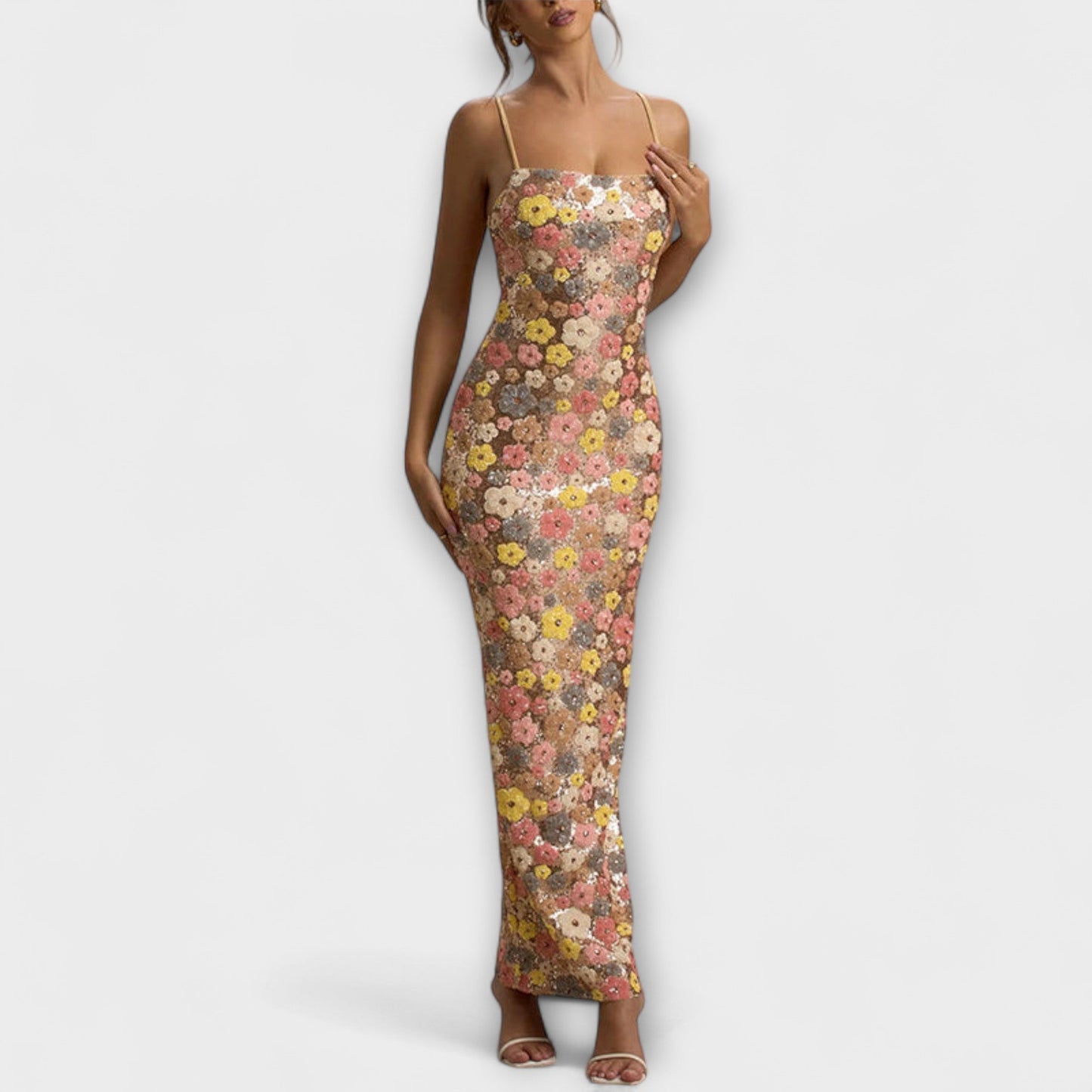 Jeanne – Robe maxi ornée de sequins floraux