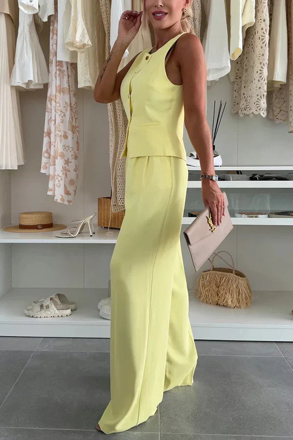 Éleonore – Ensemble chic avec boutons et pantalon léger