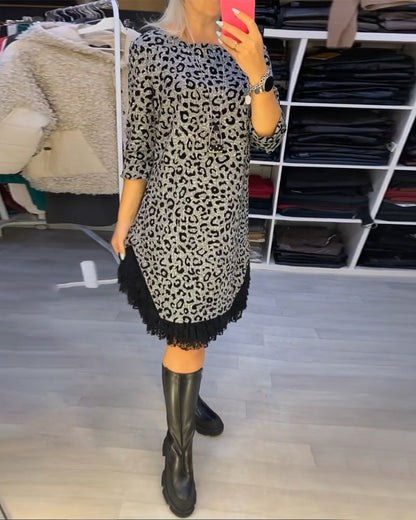 Antoinette - Élégante Robe Léopard au Style Audacieux