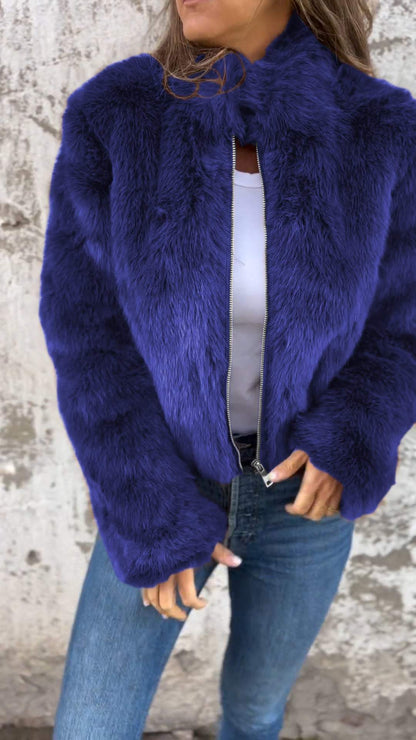 Zélie – Veste en fausse fourrure avec col montant et zip