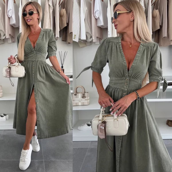 Antonine – Élégante Robe avec Boutons en Bois