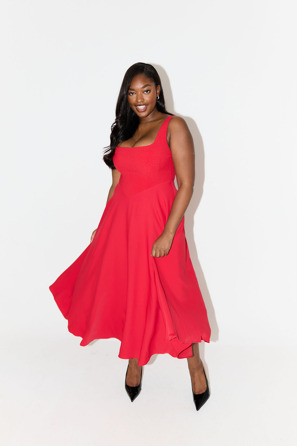Amélie – Élégante robe midi fluide