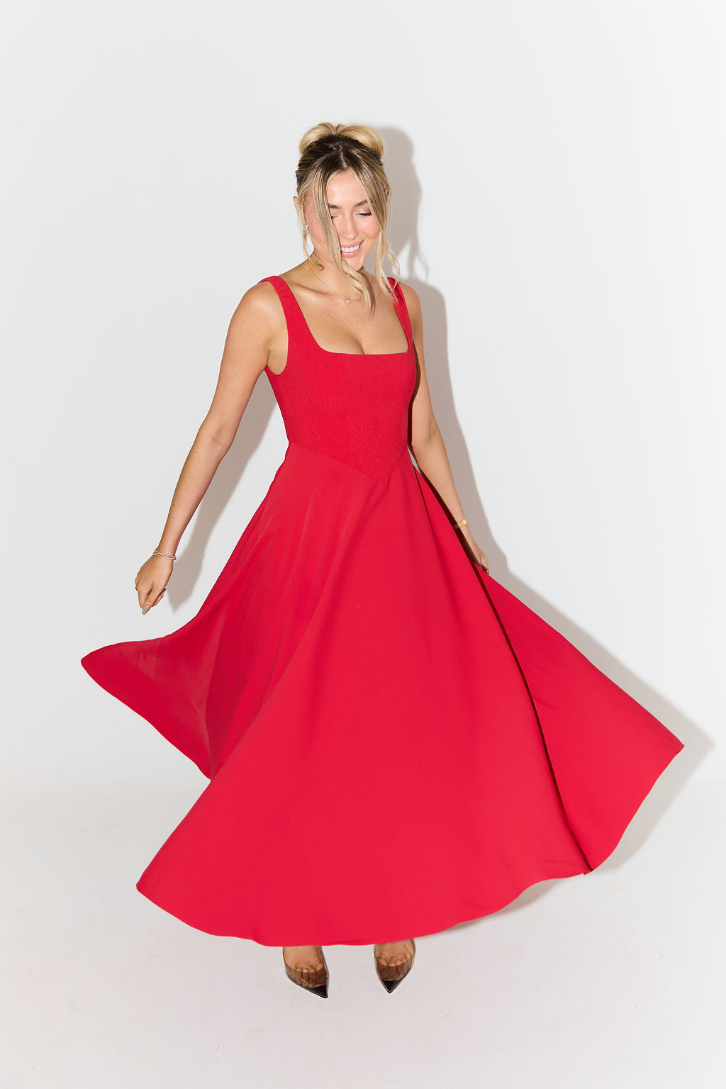 Amélie – Élégante robe midi fluide