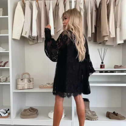 Maëva - Robe courte en dentelle avec col à nouer