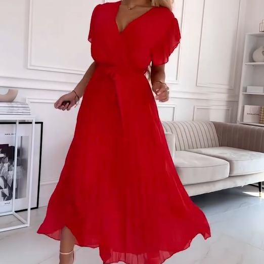 Aloïse – Robe plissée fluide avec col en V