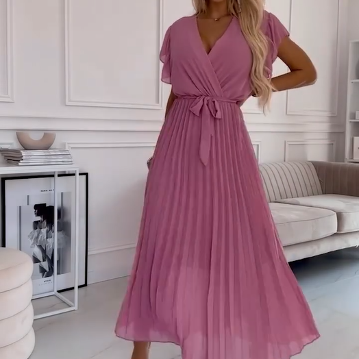 Aloïse – Robe plissée fluide avec col en V