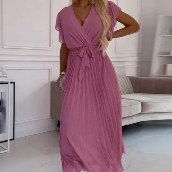 Aloïse – Robe plissée fluide avec col en V