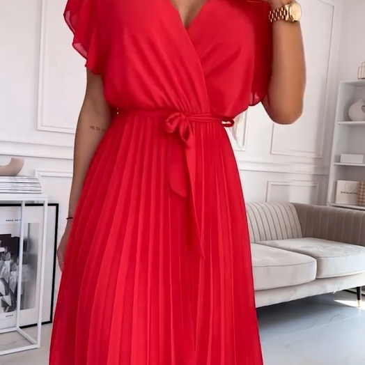 Aloïse – Robe plissée fluide avec col en V